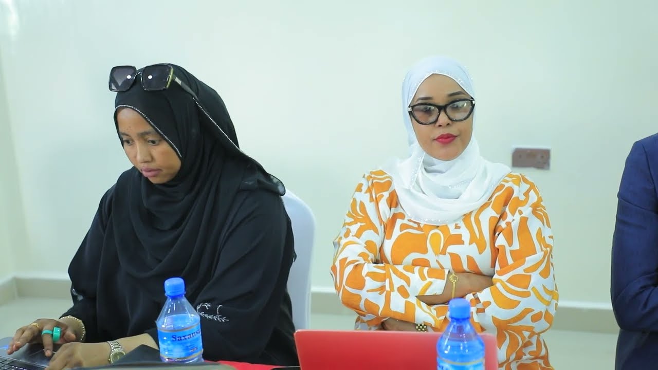 Maadaama dalkiineenii la aqoonsaday waa in aynu midaynaa fariimaheena Kusimaha Wasiirka Warfaafinta