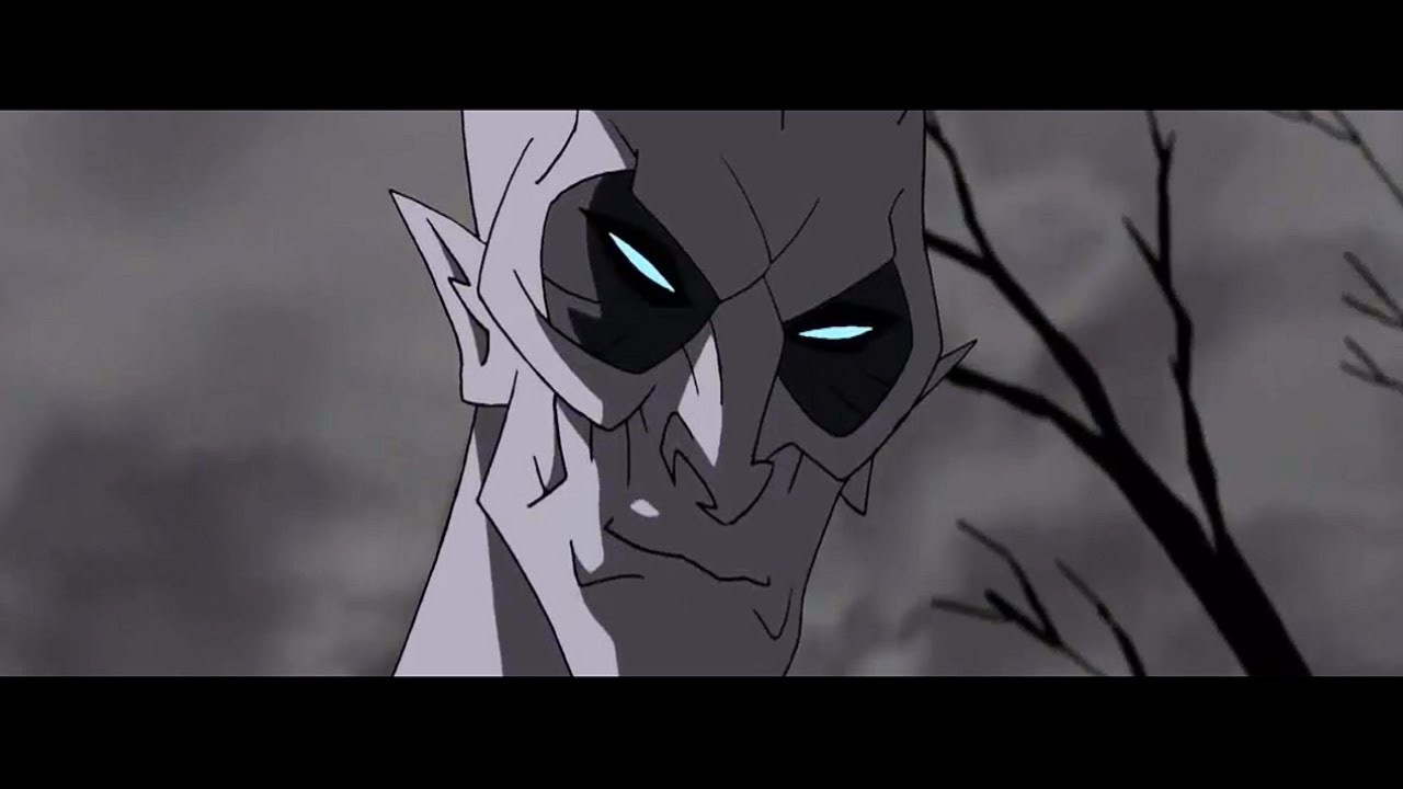 Dracula Rises from Dead : Penguin wakes Dracula [HD]