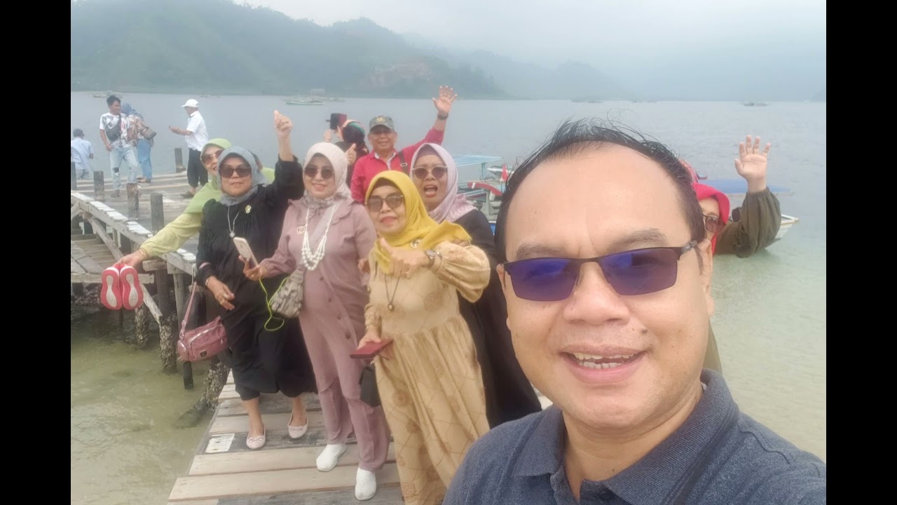 WISATA PULAU MANDE, RAJA AMPAT NYA SUMATERA BARAT