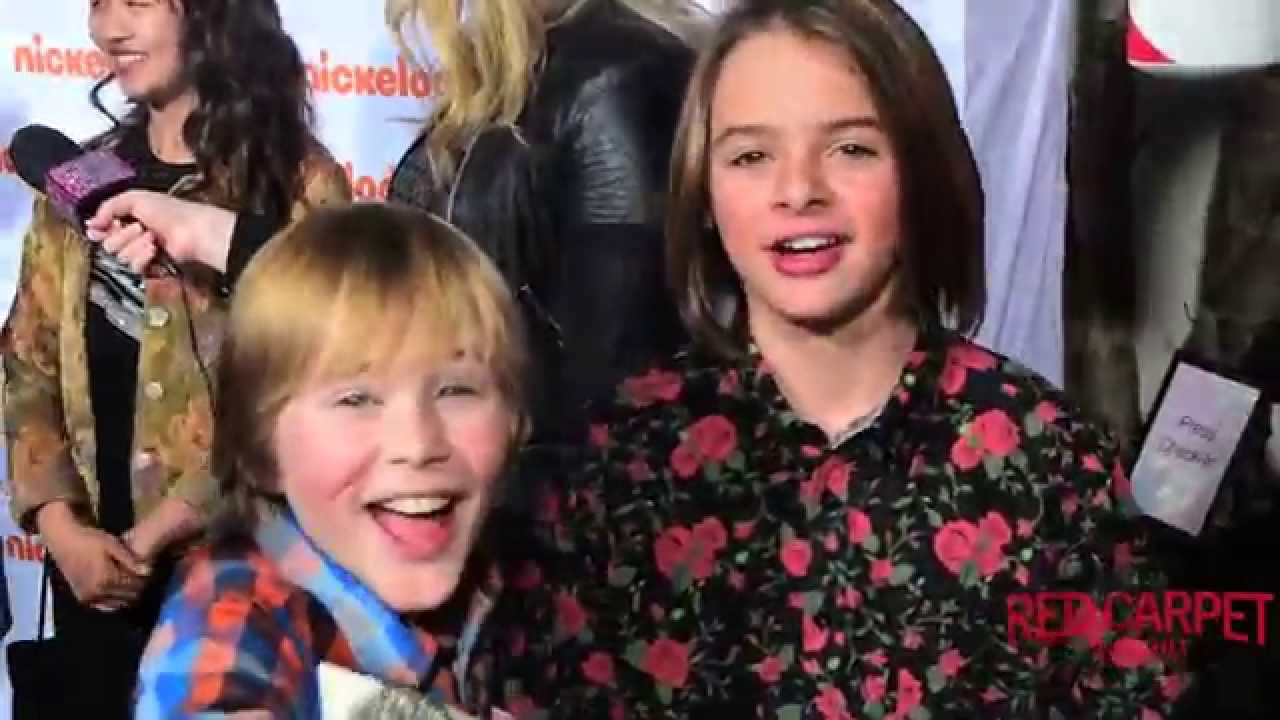 Casey Simpson & Mace Coronel at Nickelodeon’s #HoHoHoliday Special Screening Event #NickelodeonTV