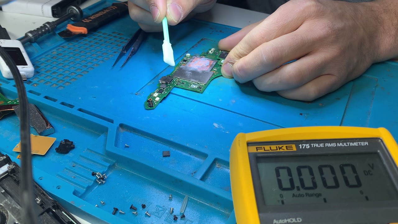 Nintendo Switch startet bis zum Logo dann geht aus Reparatur