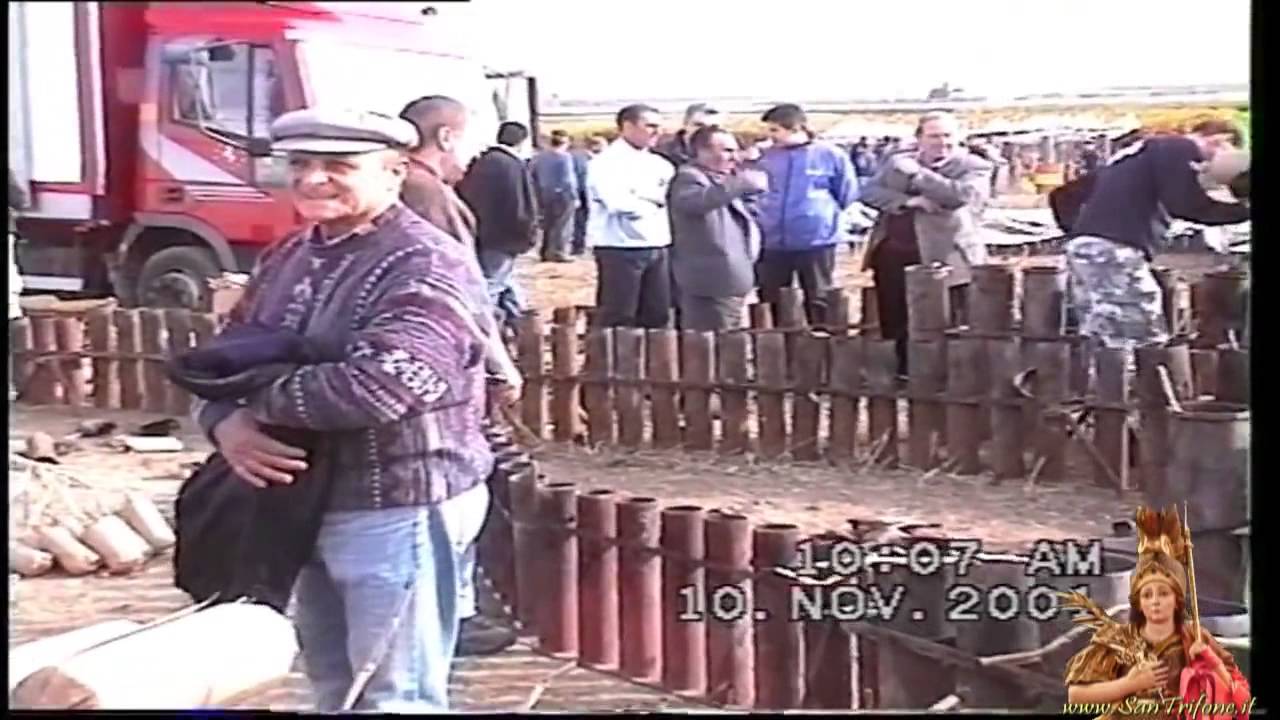 ADELFIA-Montrone (Bari) - visita al campo fuochi (2001)