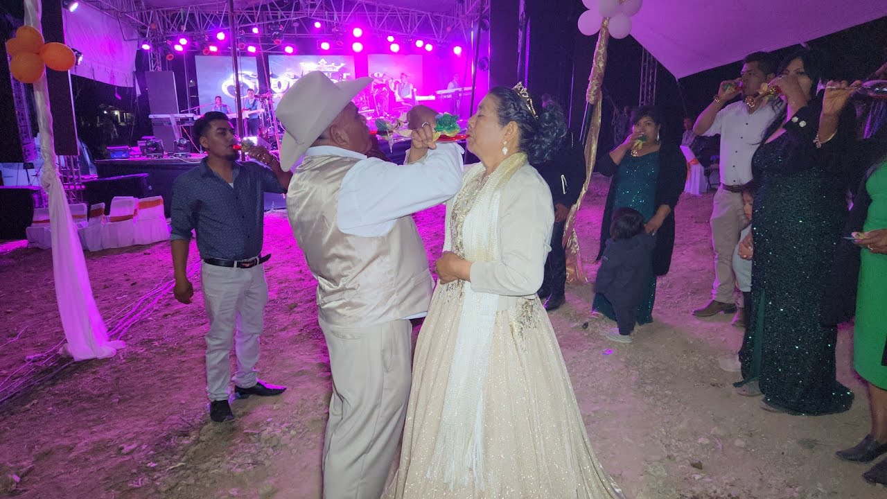 Presentación del Grupo Soberano, en la Boda de Oro de don pedro el maestro del Violín en Yerbabuena