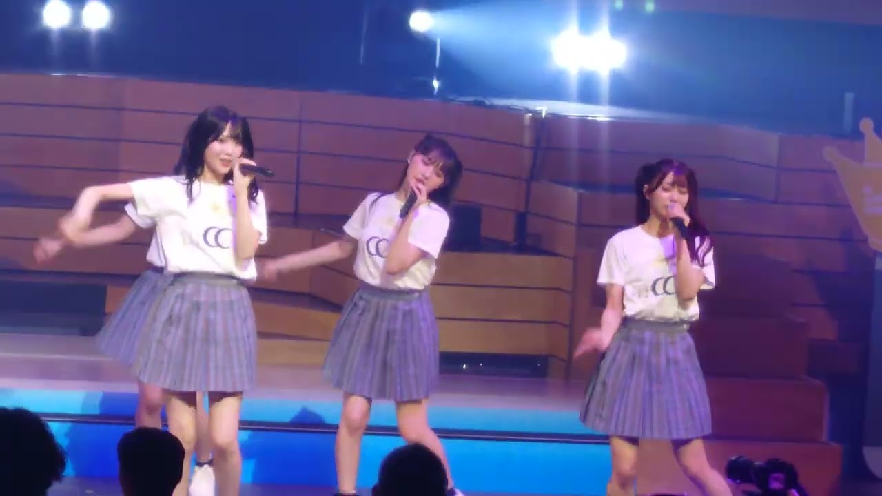 2025/10/14 ≒JOY 全国ツアー2025「Our moon is getting full」 宮城県・仙台銀行ホール イズミティ21 大ホール　夜公演　「今、恋をしている」撮影可能タイム