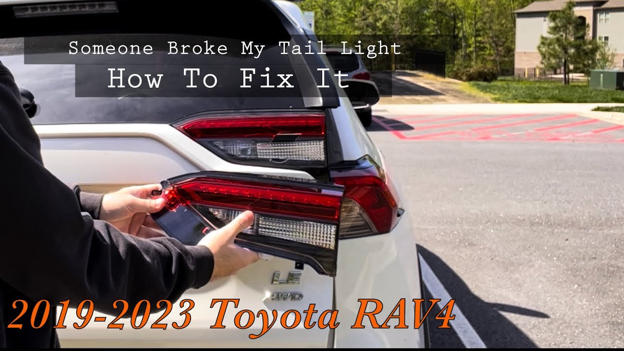 Замена внутреннего заднего фонаря RAV4 | Инструкция