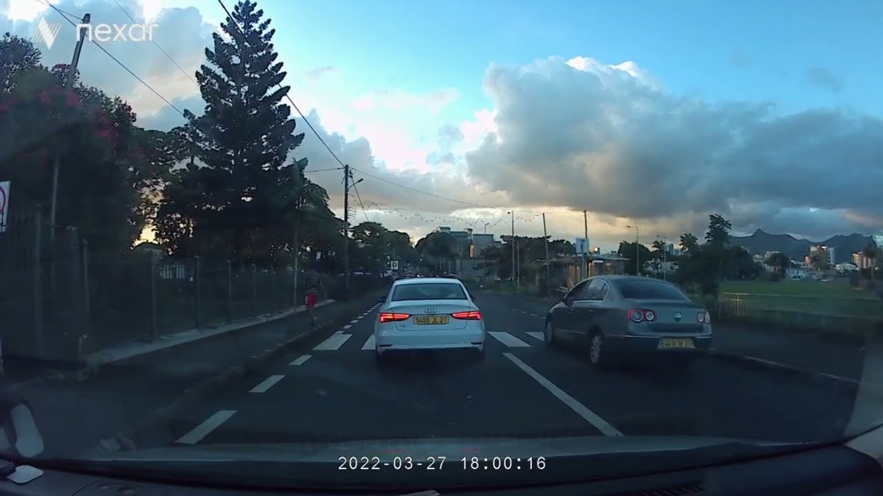 Extremely Dangerous Driving - Dashcam Mauritius