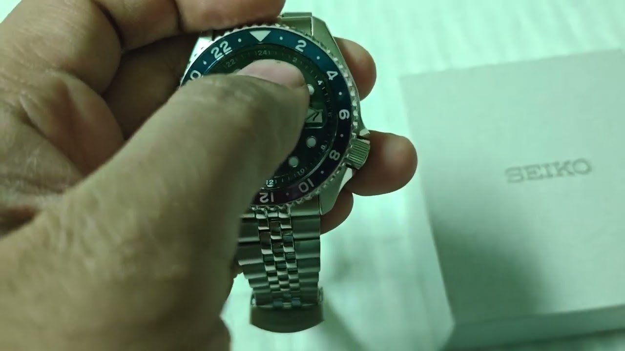 Seiko SBSC021 GMT JDM model, trick to setting Indian time IST / Non whole number time zones.