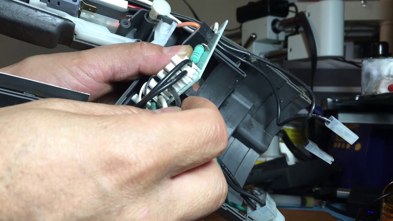 Fixing a Robot coupe mp 600 power cord and foot