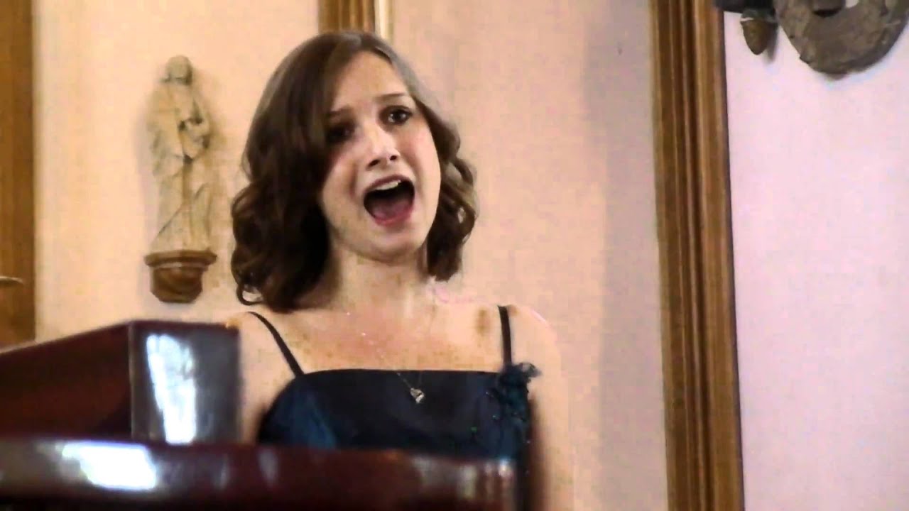Poor Wandr'ing One - Pirates of Penzance - Gilbert and Sullivan - Laura Nicholas