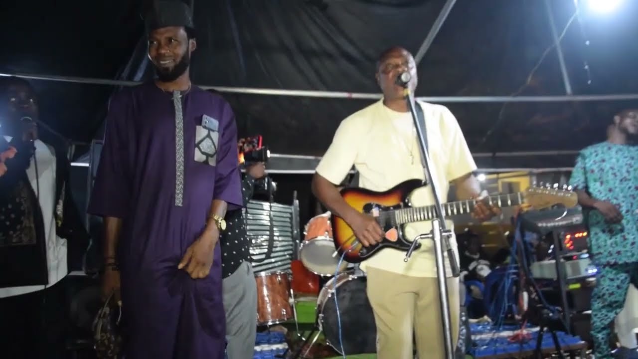 ESAN MUSIC: DR AFILE AND HIS BROTHERS DANCE BAND LATEST LIVE ON STAGE
