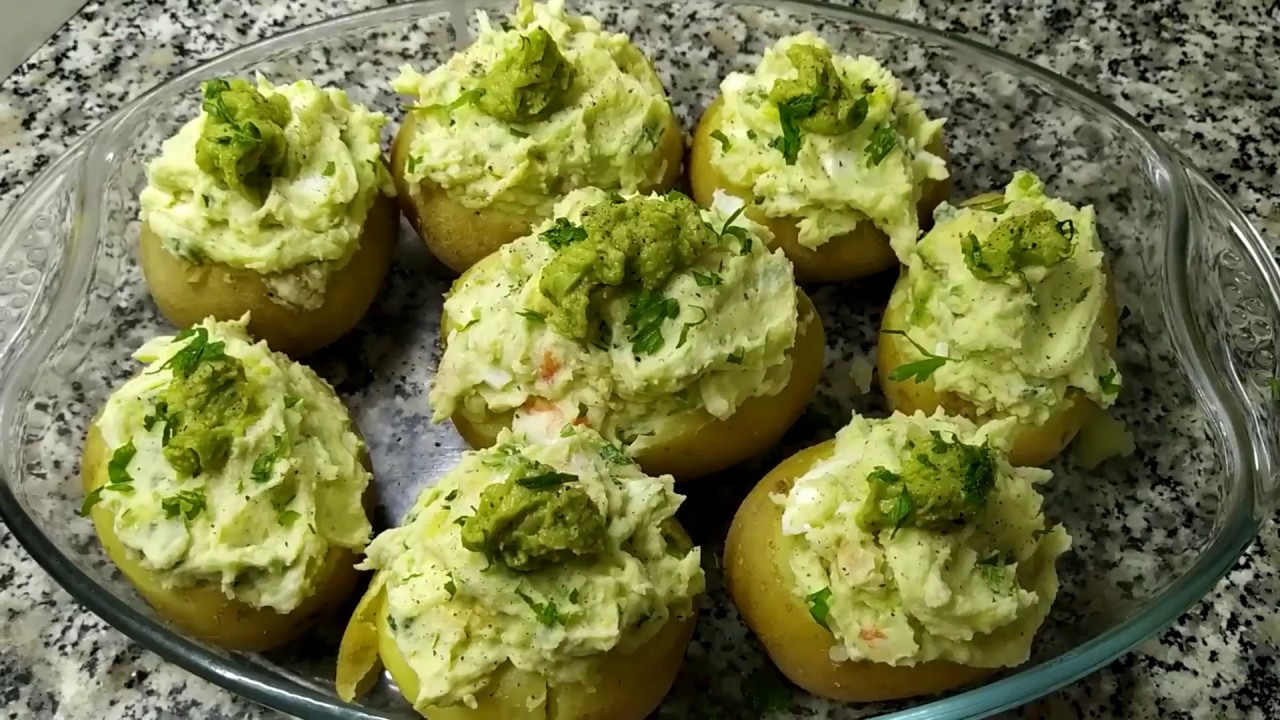 PATATAS RELLENAS CON LANGOSTINOS SALTEADOS