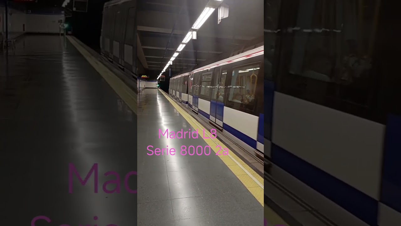Serie 8000 2a saliendo de Barajas (Línea 8)