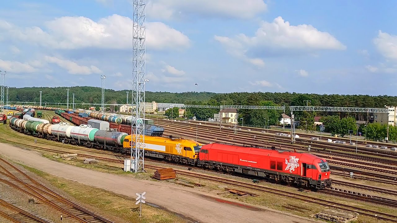 LTG Cargo ER20CF-031/036 departing from Vilnius