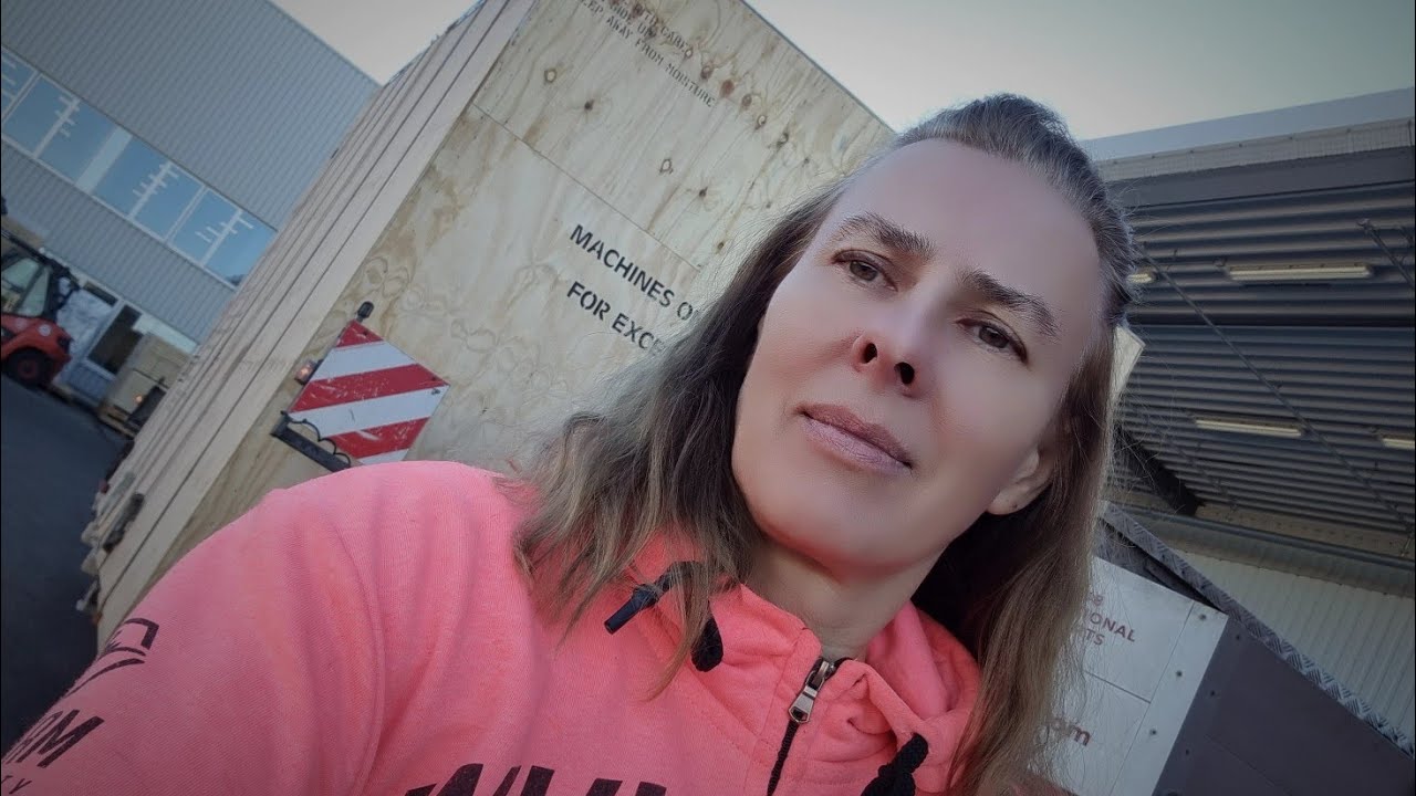 88. Ładunek szczeg&oacute;lnej uwagi i 30km/h // Transport  mit besonderer Vorsicht & 30km/h
