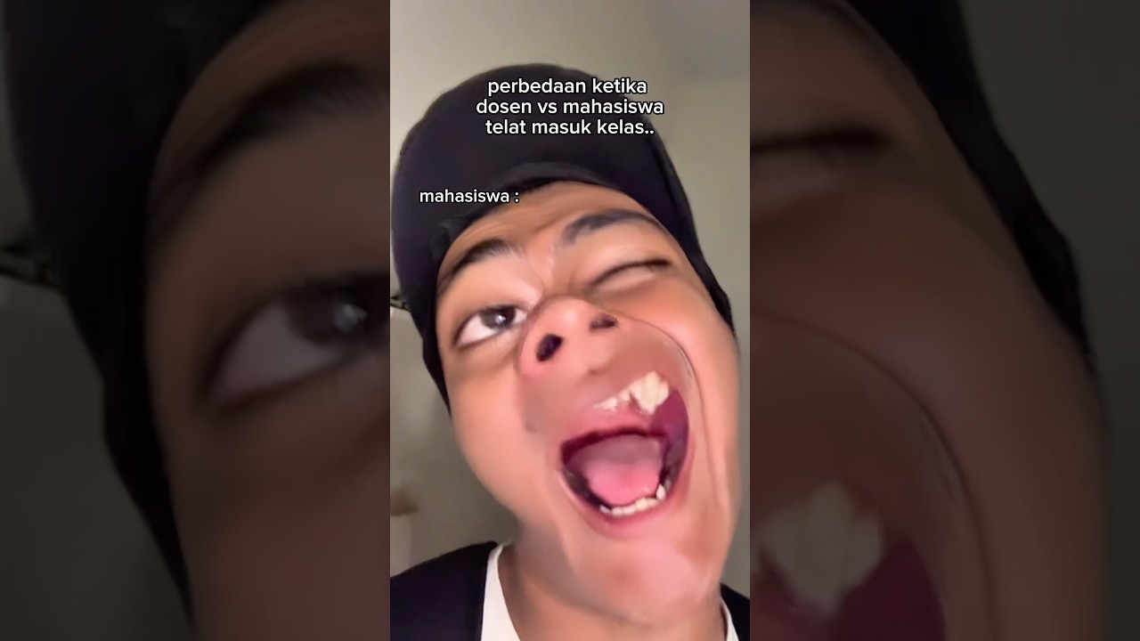 perbedaan dosen VS mahasiswa ketika telat masuk kelas..