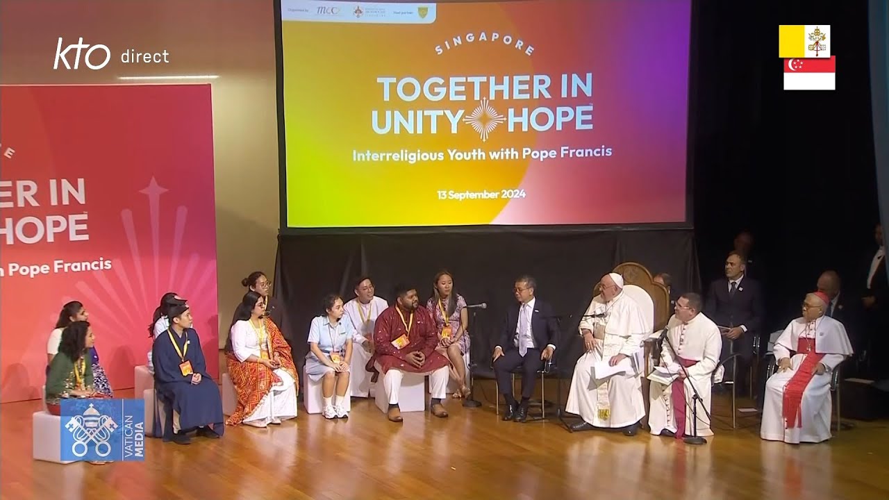 Rencontre interreligieuse avec des jeunes au Collège Catholique Junior de Singapour