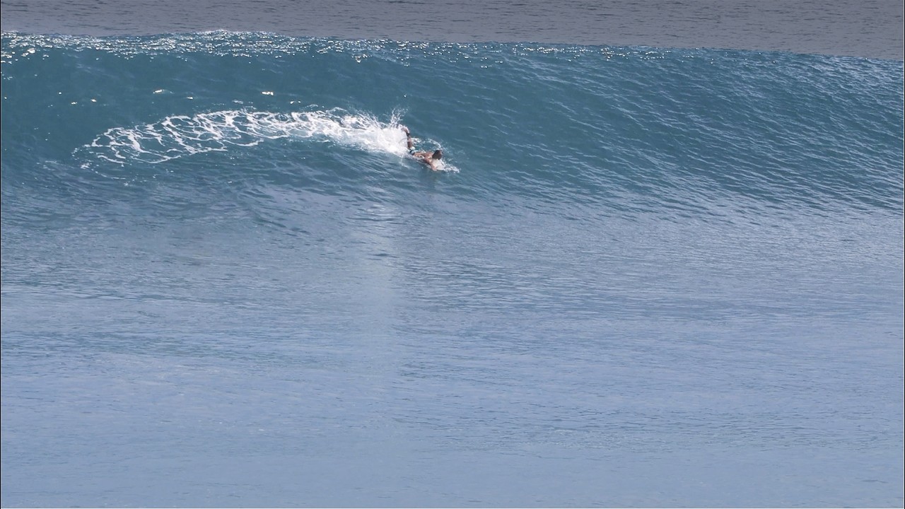 First Big Swell Of The Year &ndash; Uluwatu