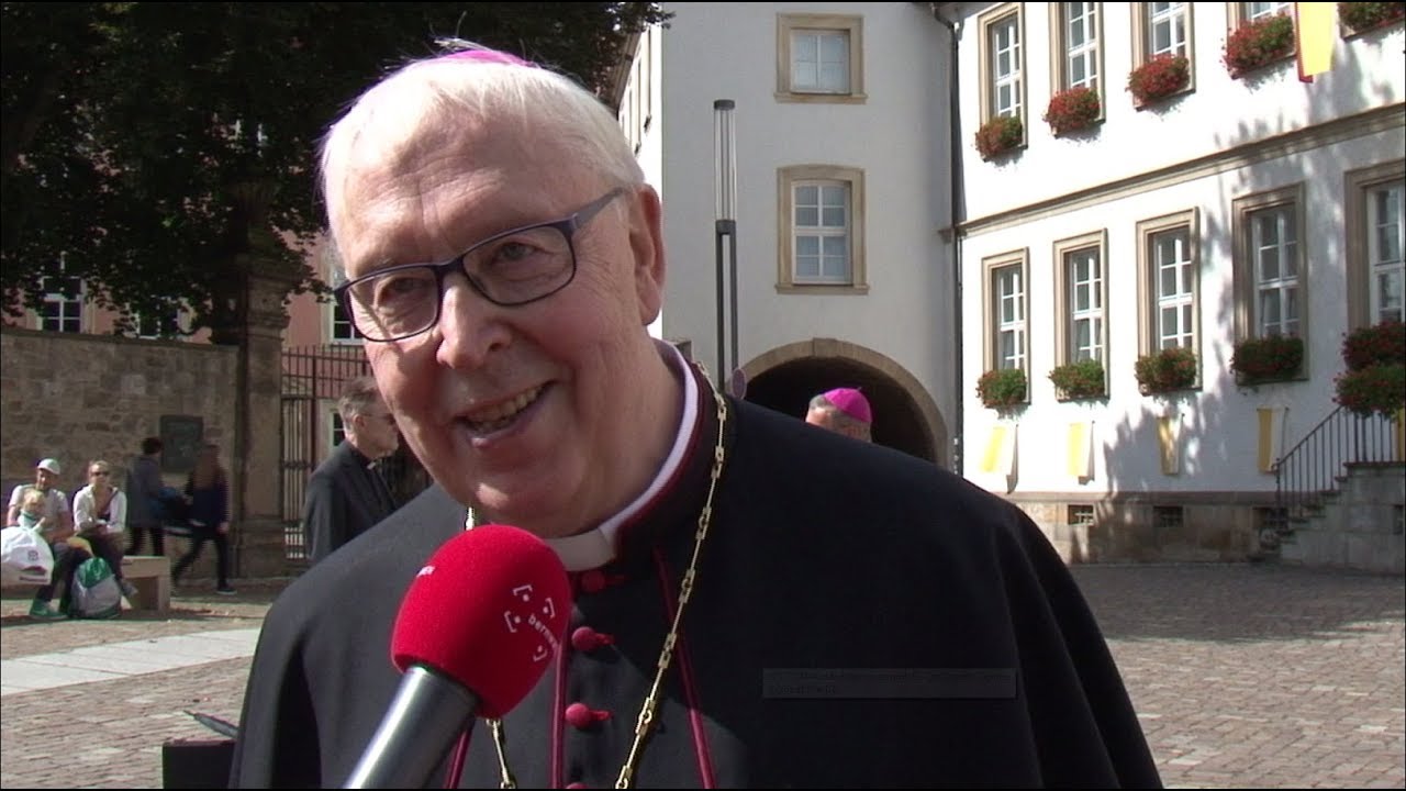 Bischof Norbert Trelle feiert seinen 75. Geburtstag