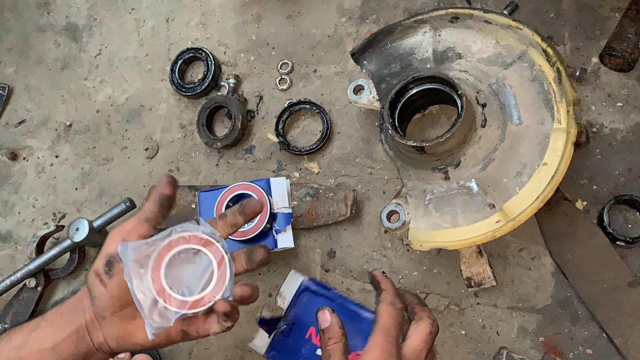 Mehran Front Wheel Bearing Change | Wheel Bearing Change | Chaudhry Motors Workshop Dunyapur