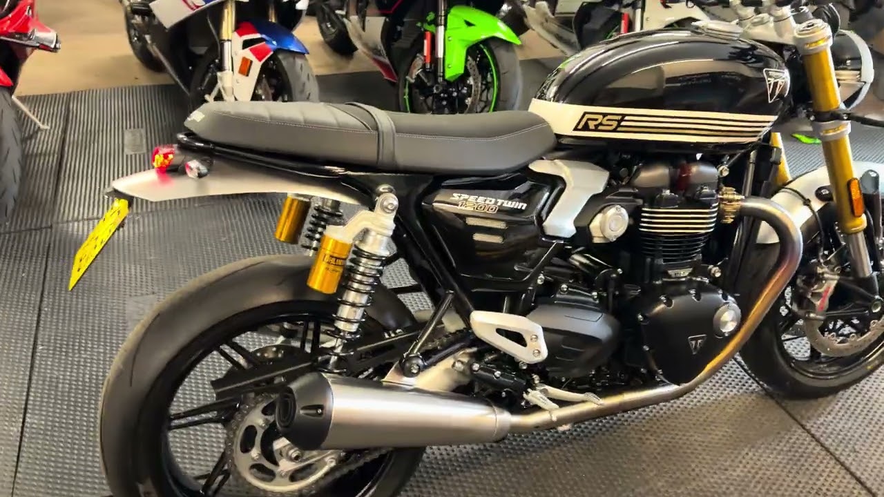 triumph speed twin 1200 rs