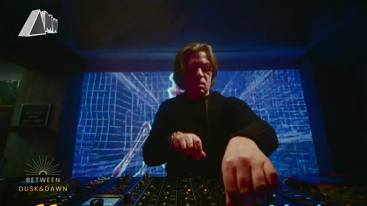 Between Dusk & Dawn  // MelFerdi's Bday Bash with Sergio Tee, ALLDAVE, Ilse Dorine & Yan Lugana