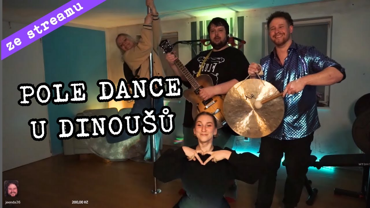 Divoký noční pole dance u Dino_dodo_