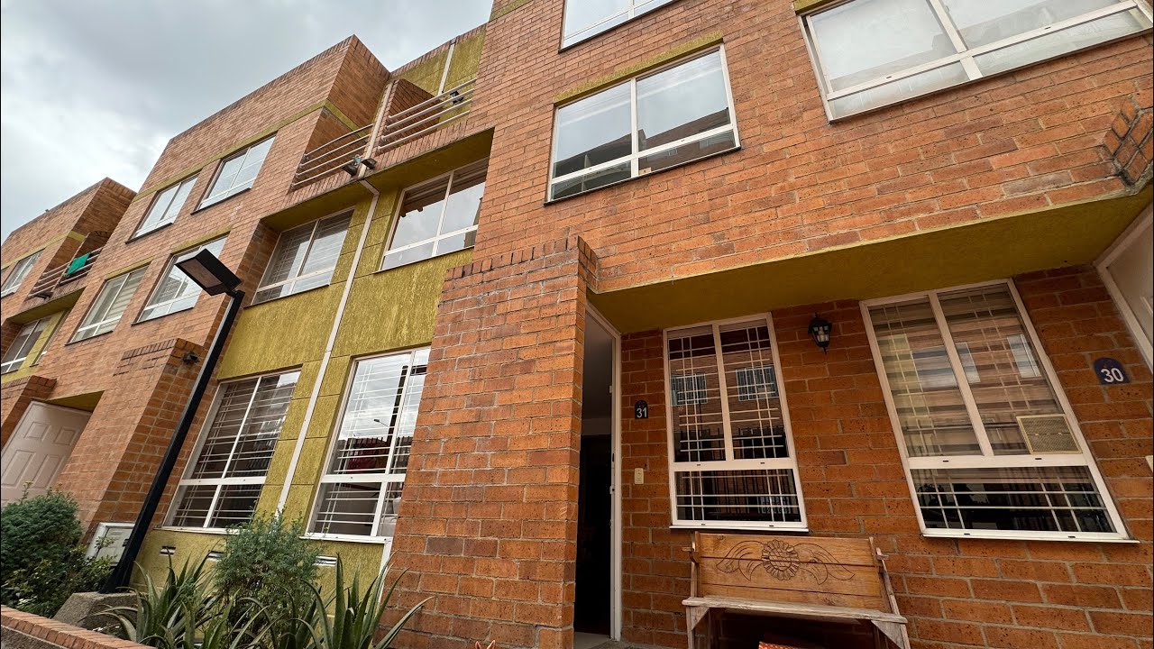 Se vende casa remodelada en Hayuelos