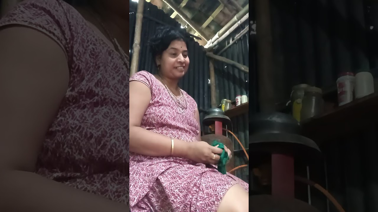 বন্ধুরা আজকে সুটকি মাছ রান্না করলাম ভিডিও টি ভালো লাগলে subscribeকরতে ভুল বেন না