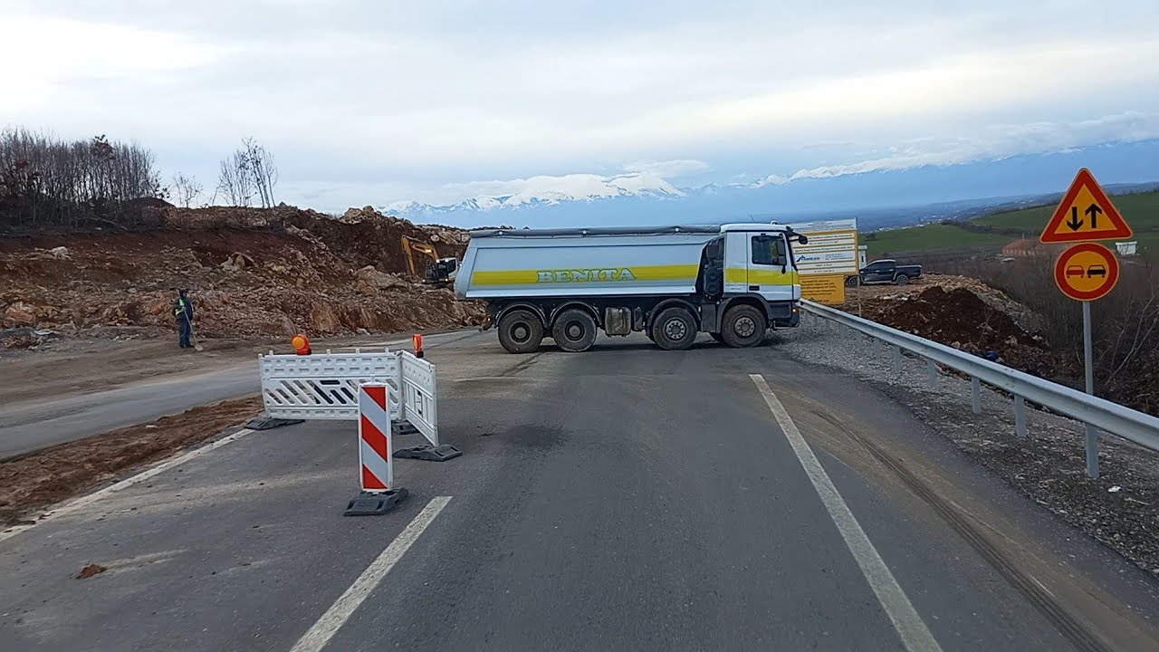 PRISHTINE-PEJE. Perditesim ne zgjerimin e rruges Dollc-Zajm