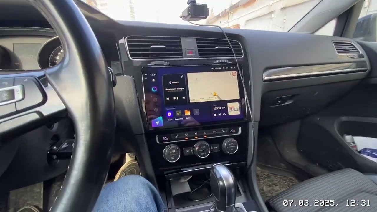 Гольф 7, приехал на установку магнитолы  СС3 2k , 10 дюймов , 10.03.25
