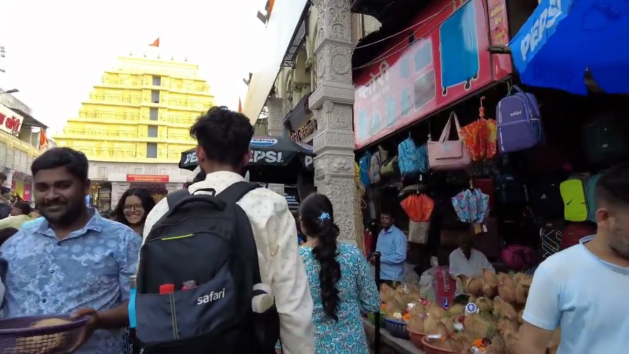 Walking Tour Laxmi Road to Dagdusheth Halwai Ganpati | Pune City Festive Vibes