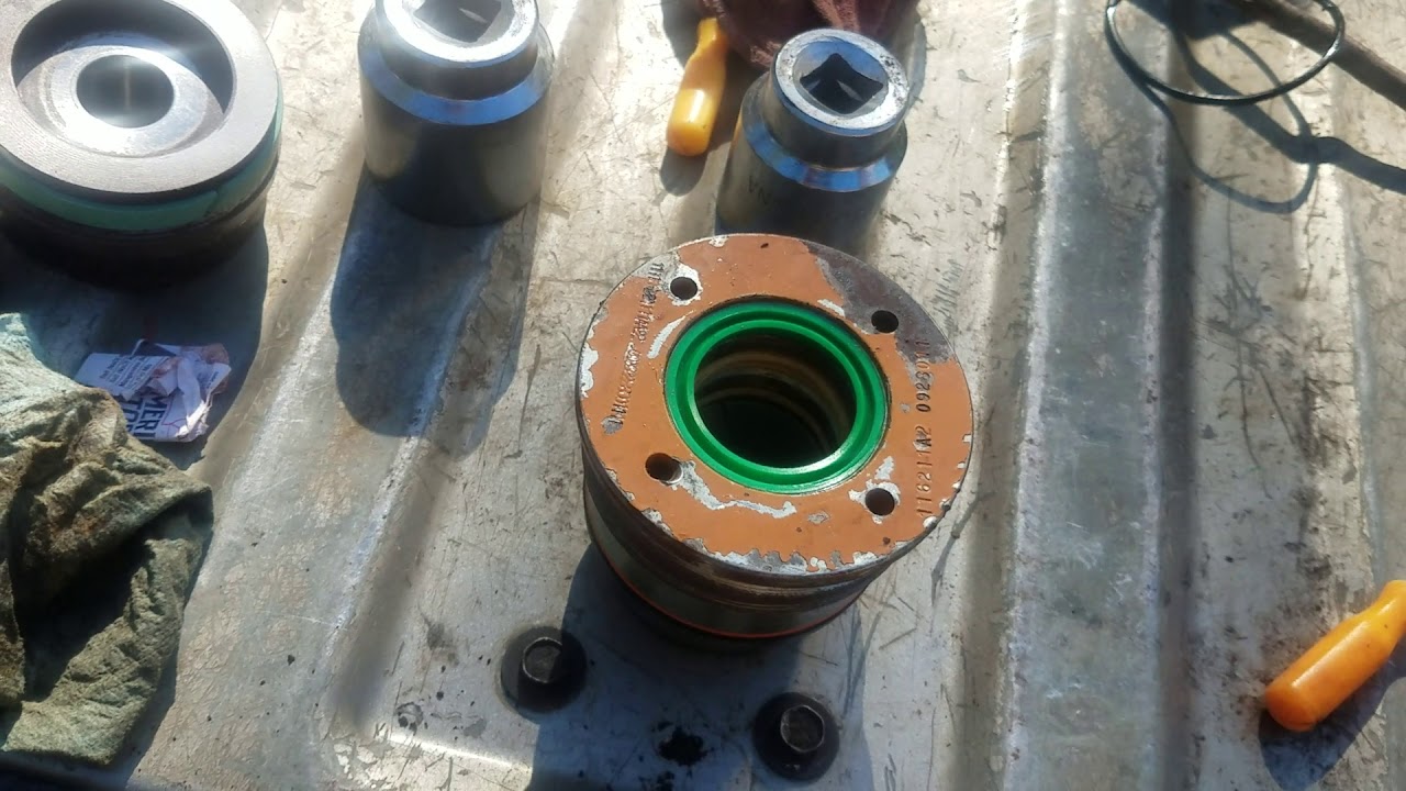 Como reparar un cilindro hidraulico de una bulldozer