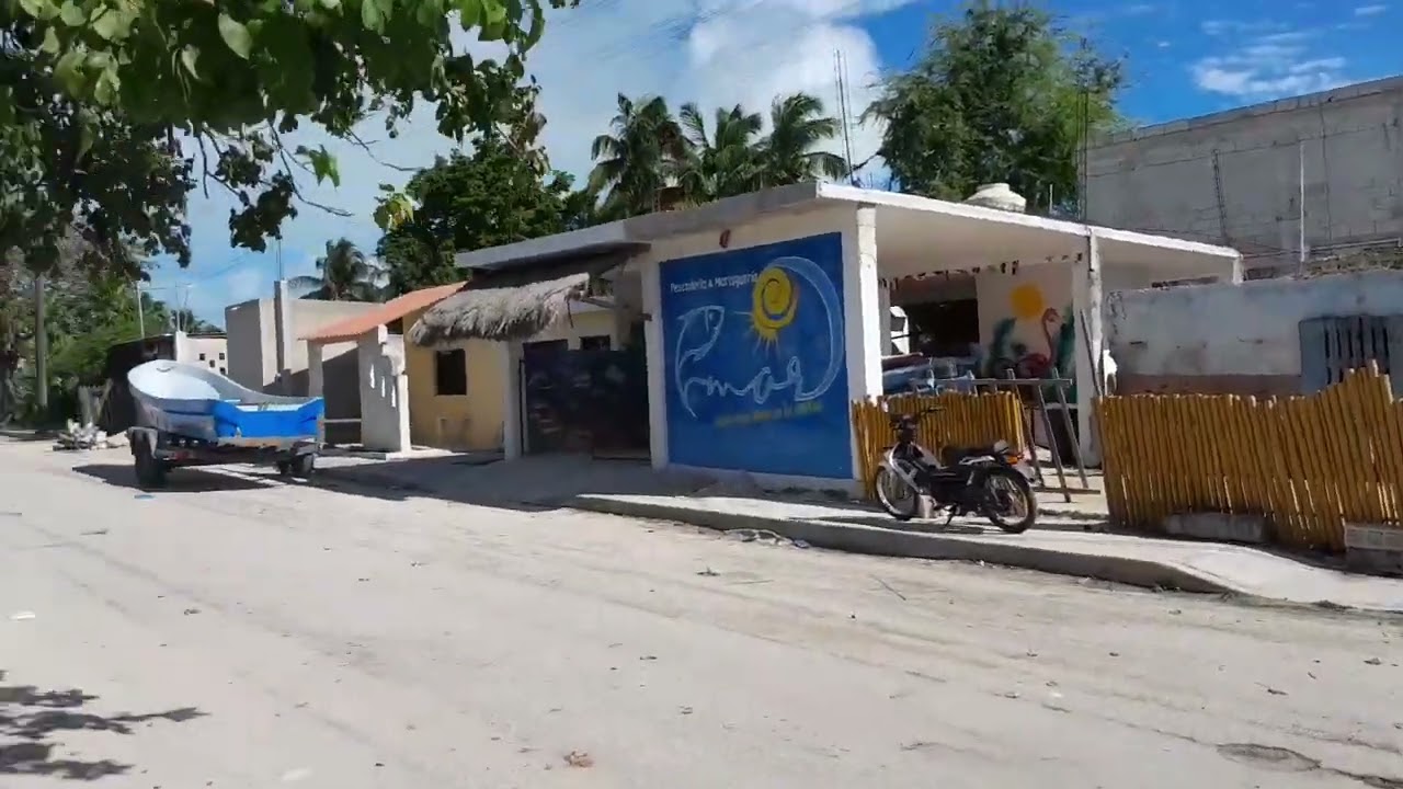 PASEANDO POR CHUBURNA PUERTO (YUCATAN)