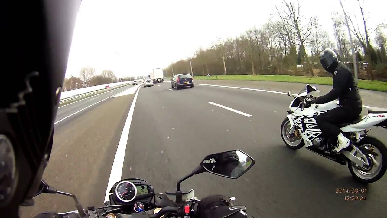 Kawasaki Z1000 & Honda CBR 600RR (1) - Kawasaki Z750R Black Edition