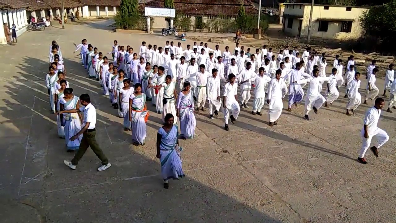 परेड आर्य वीर दल प्रशिक्षण शाखा संस्कृत विद्यालय गहिरा गुरु आश्रम गहिरा लैलूंगा छत्तीसगढ़ फरवरी 2019
