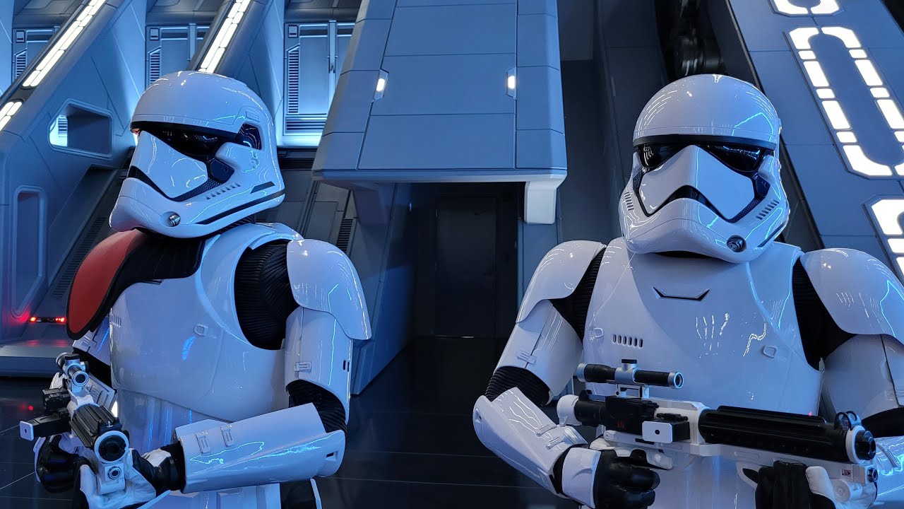 Galaxy's Edge Walkthrough with Rides, Rise of the Resistance, Smuggler's Run Walt Disney World 2024