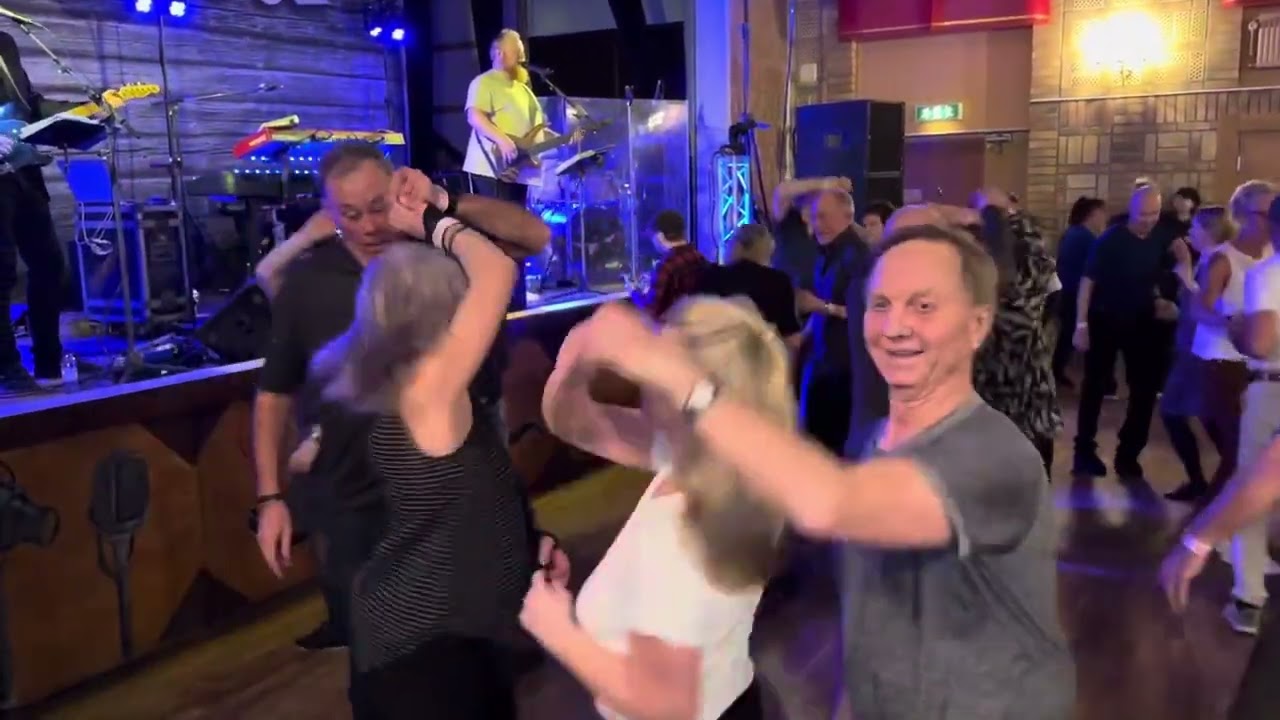 Guld och gröna skogar Fernandoz på Folkets Hus Charlottenberg Dansnytt Bjørn Weiby