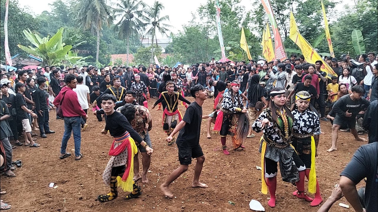 Jantur Massal Ebeg Kanjeng Comuniti di Karang Klesem Purwokerto Selatan kab Banyumas #janturan 