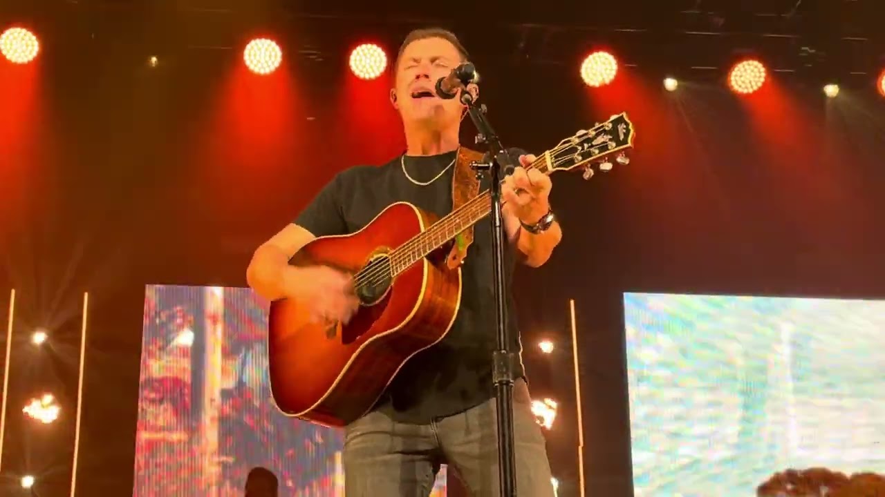 Scotty McCreery - Stuck Behind A Tractor (Live) - Palace Theatre, Stamford, CT - 11/8/24
