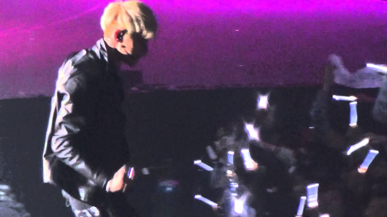 EXO  Let Out The Beast  131224 SMTOWNWEEK