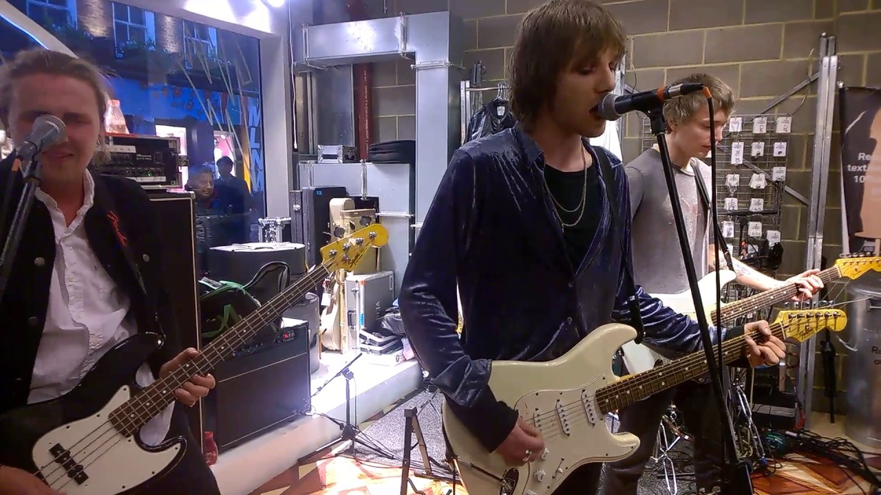 Darlia - Ballad Of Black And White @ Live At Clash X Cheap Monday