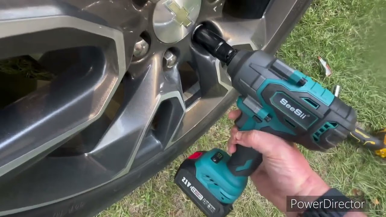 Dewalt 3/8 5AH Impact VS SeeSii 1/2 Impacts