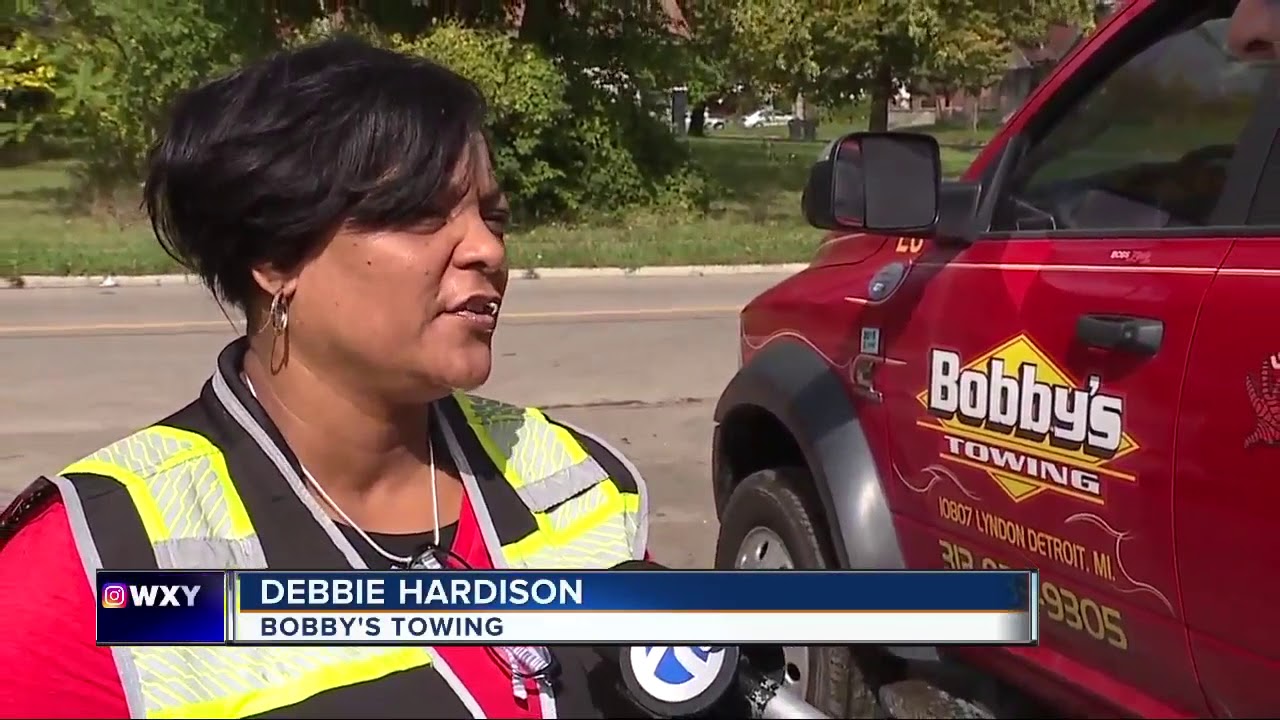 Towing contractors suing Detroit over business practices
