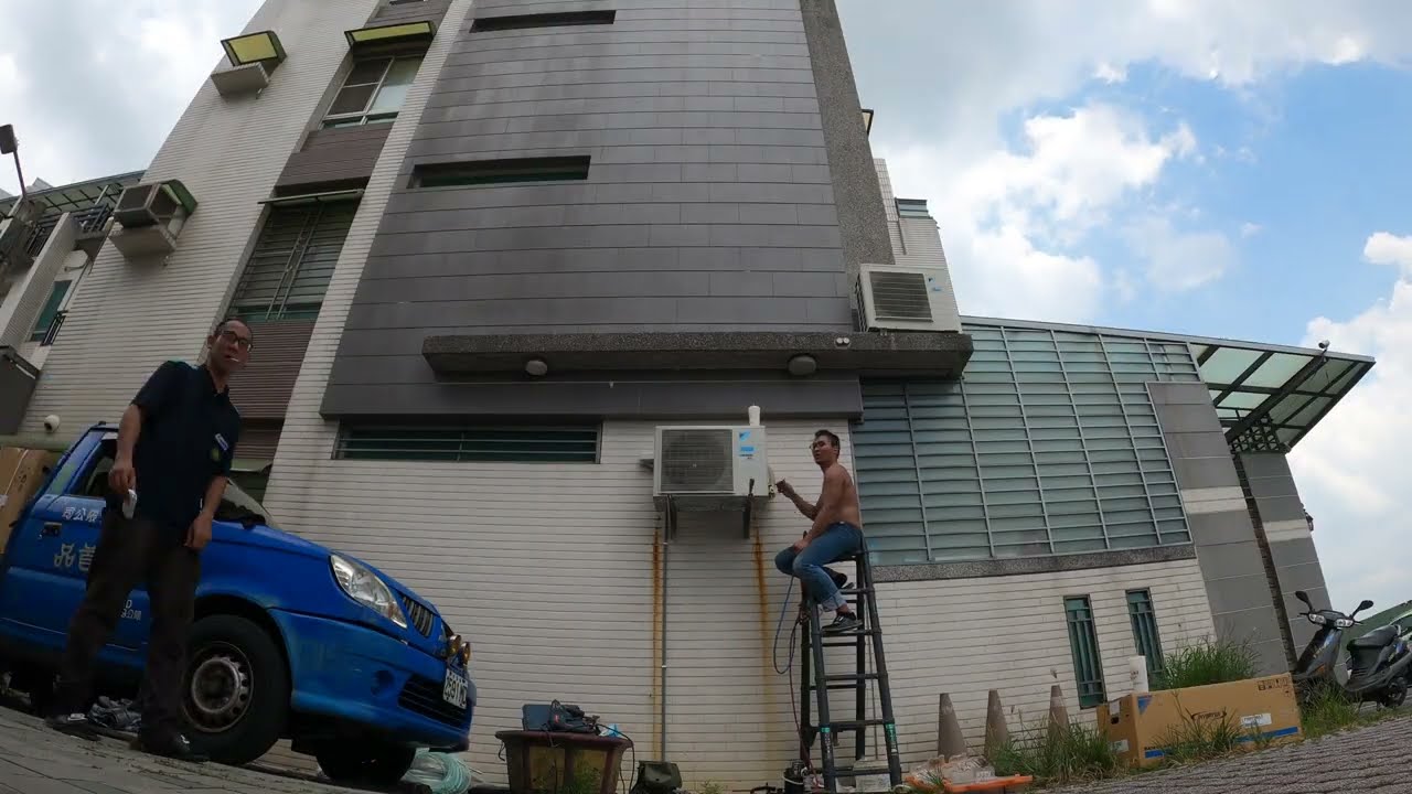 某一天去裝冷氣外機
