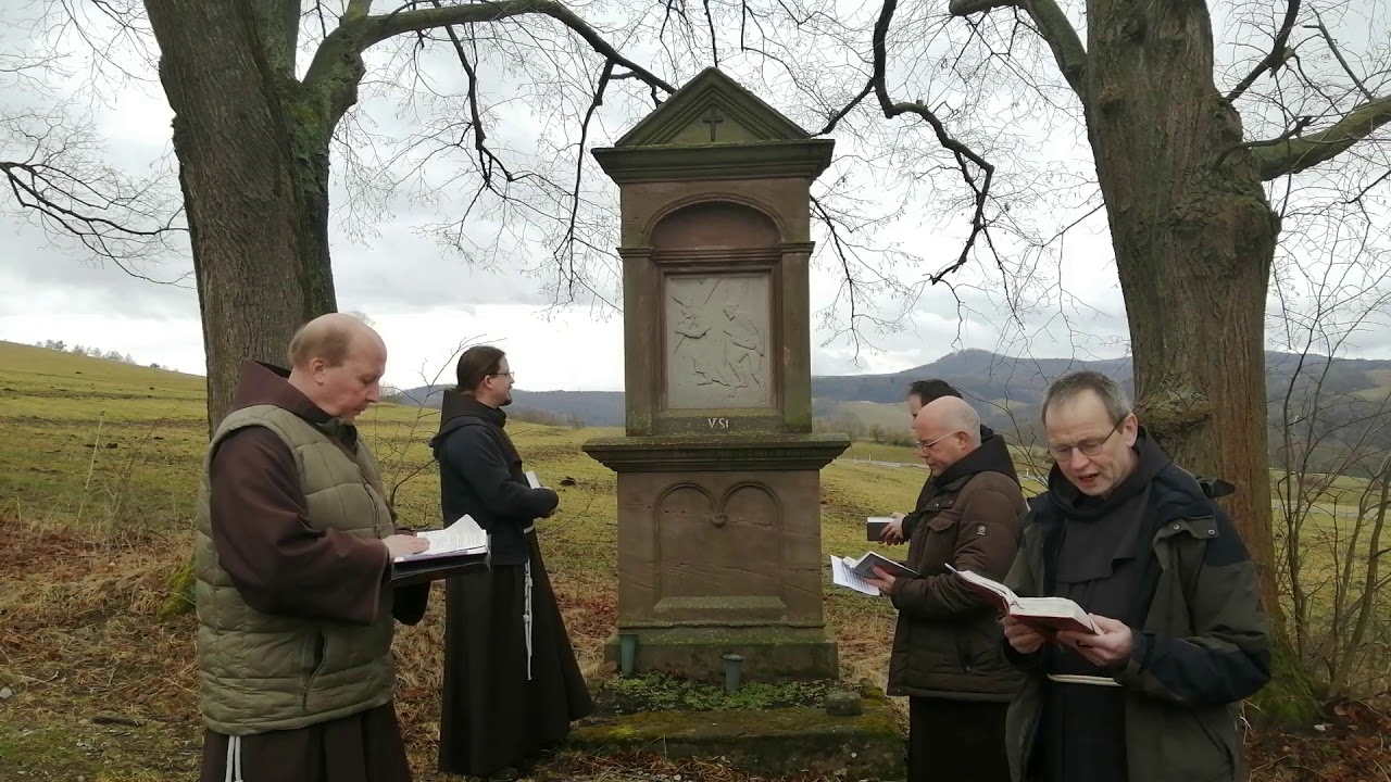 Kreuzweg 2021 - wir gehen den Kreuzweg von Geismar hinauf zum Hülfensberg