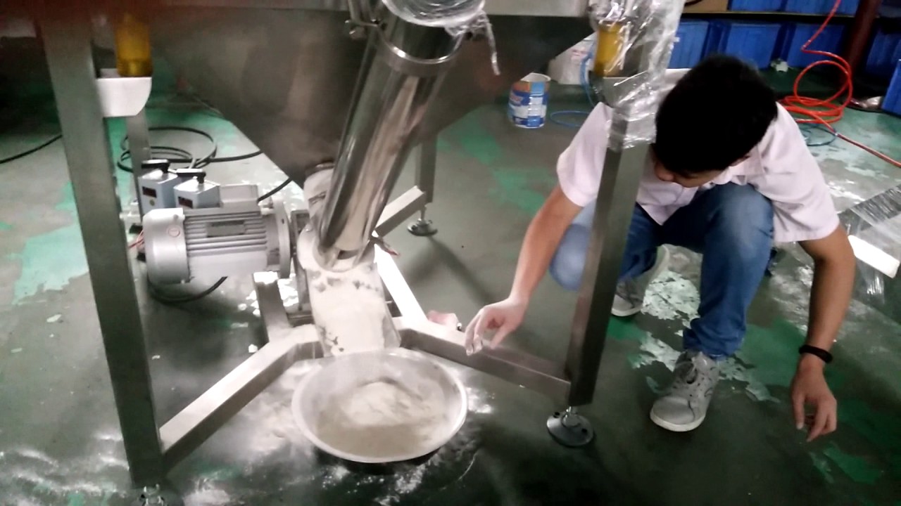 Screw Conveyor's cleaning Video Part1