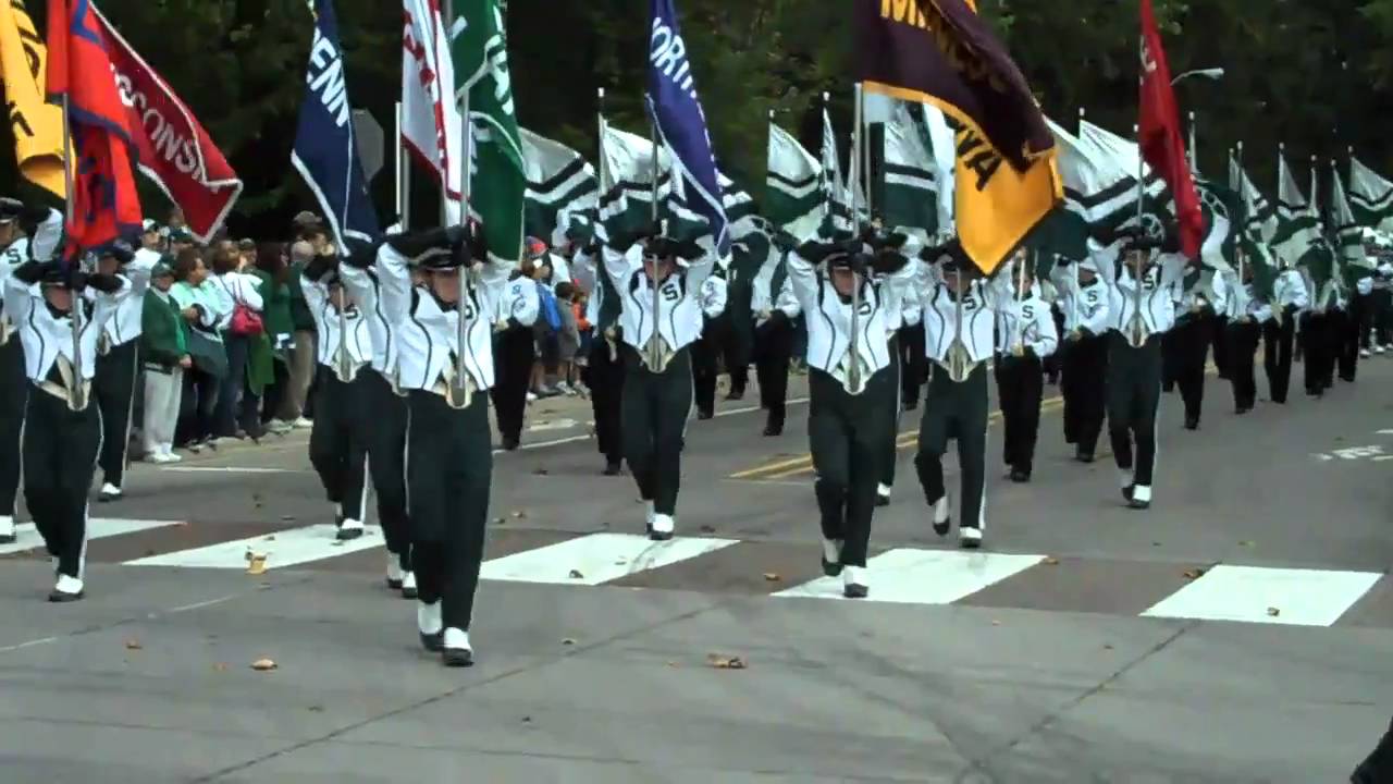 MSU's Spartan Marching Band - Parade to Spartan Stadium