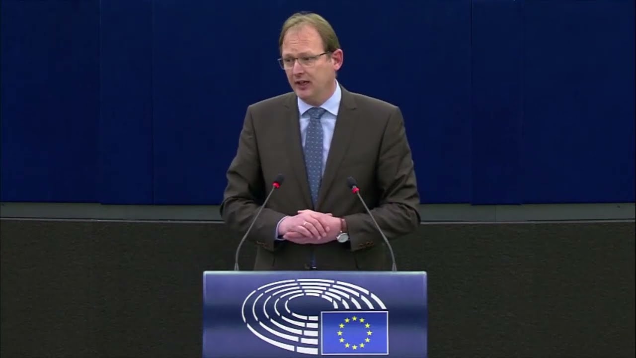 Bert Jan Ruissen EUdebates European security and the EU's role in a changing world