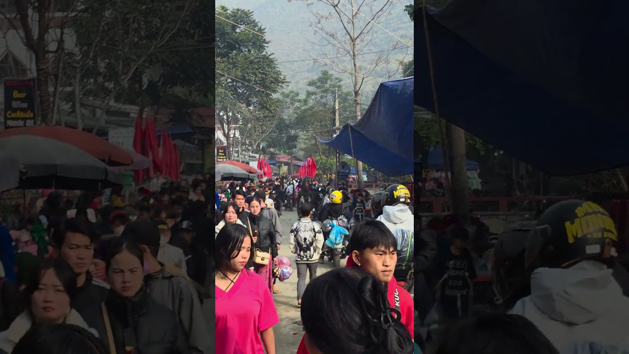 a local market on the loop 