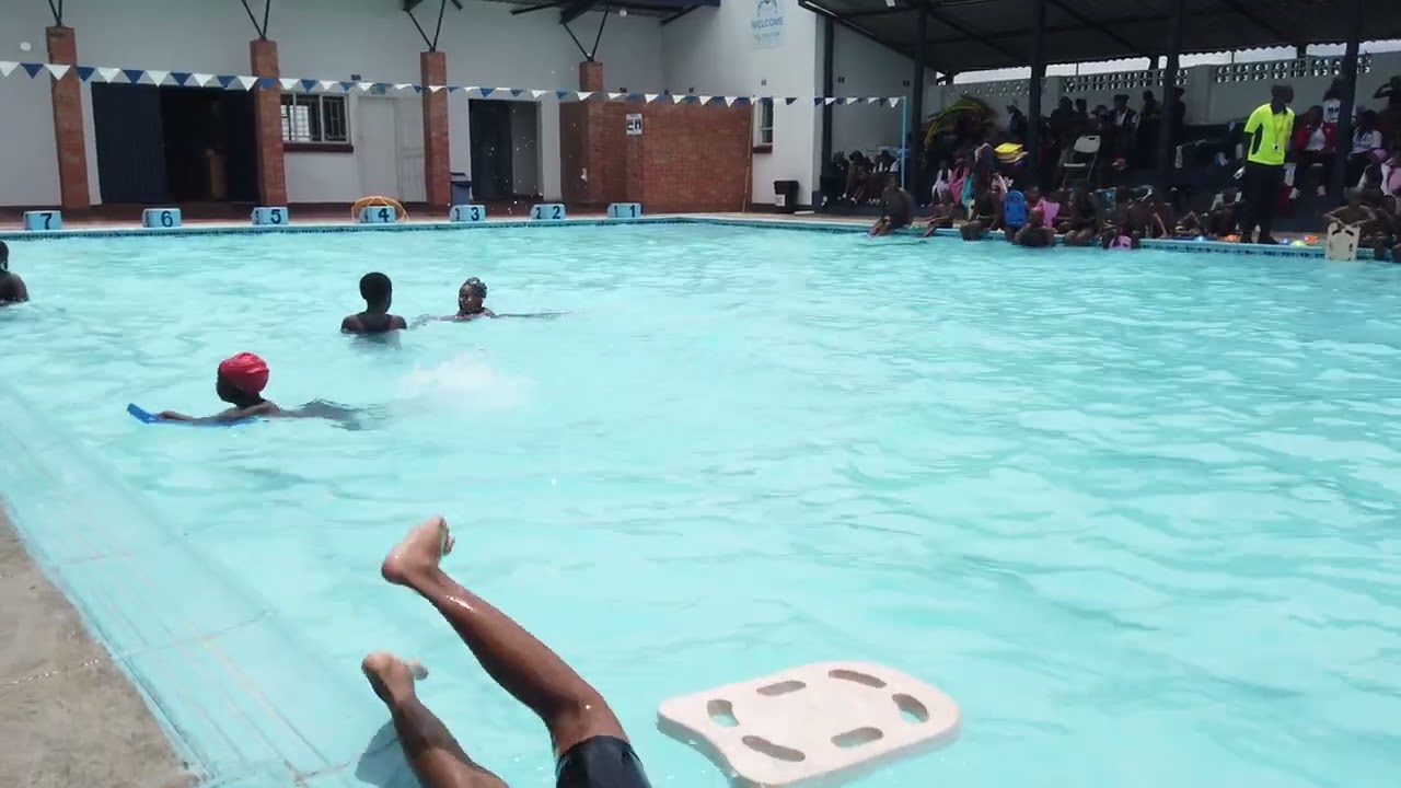 INFANTS SWIMMING 6